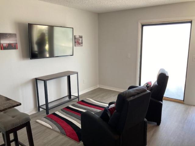 Sebastian Gardens Inn & Suites Luaran gambar